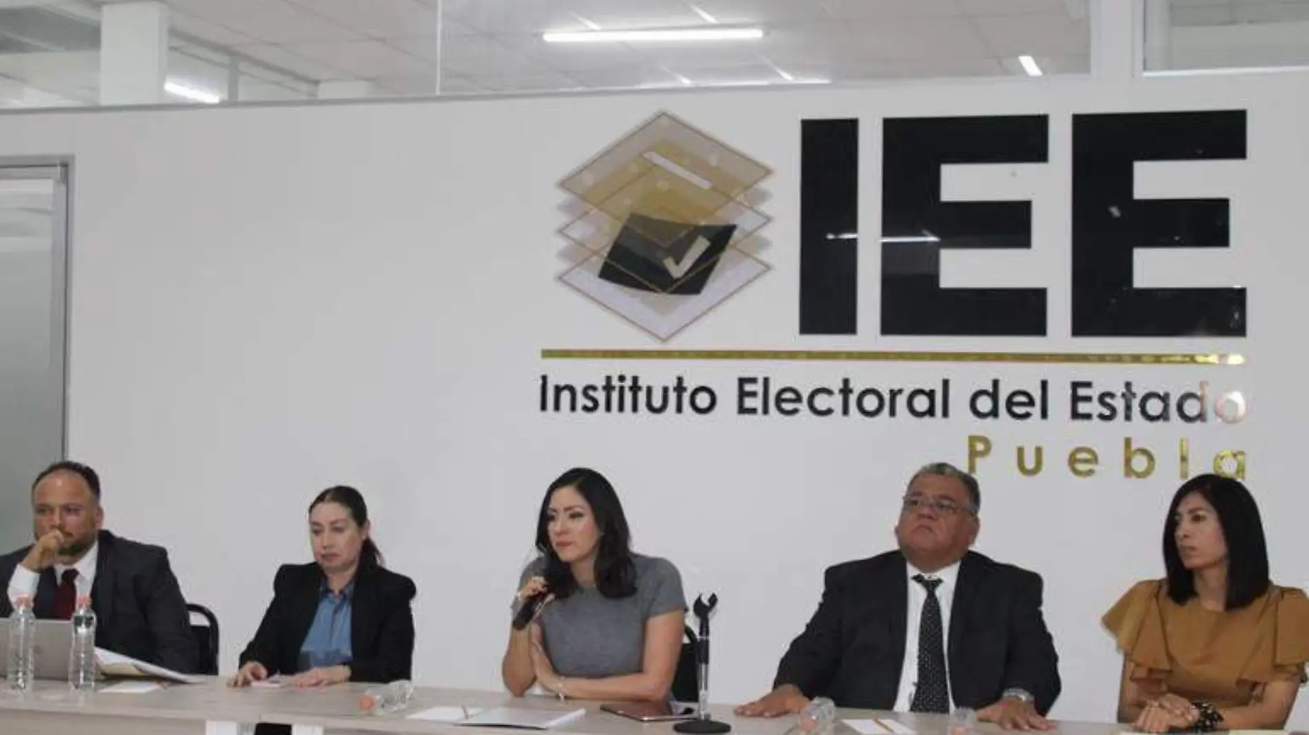 Dirigencias de Sigamos Haciendo Historia hacen cambios en repartición de candidaturas a diputaciones locales